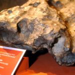 一块月球陨石在美国拍卖61.2万美元